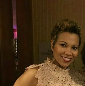 Meet your Posher, Dana